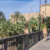 Los preparativos para el alumbrado extraordinario de las Fiestas de Elche 2025