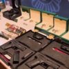 La Policía Nacional de Elche detiene en Torrevieja a un padre y a su hija por tráfico de dogas e intervienen armas, vehículos, relojes y una embarcación